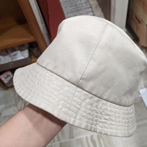 Burberry Reversible Bucket Hat Plaid British Tan Red Script - Picture 6 of 12